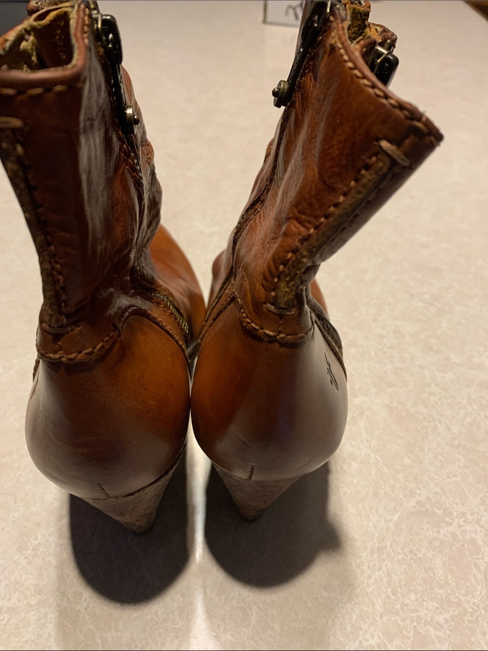 Frye Cognac Leather Pointed-Toe Ankle Booties Size 9 - Picture 4 of 14